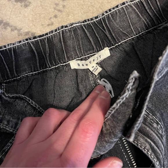 Black Cargo Pants - Picture 7 of 7